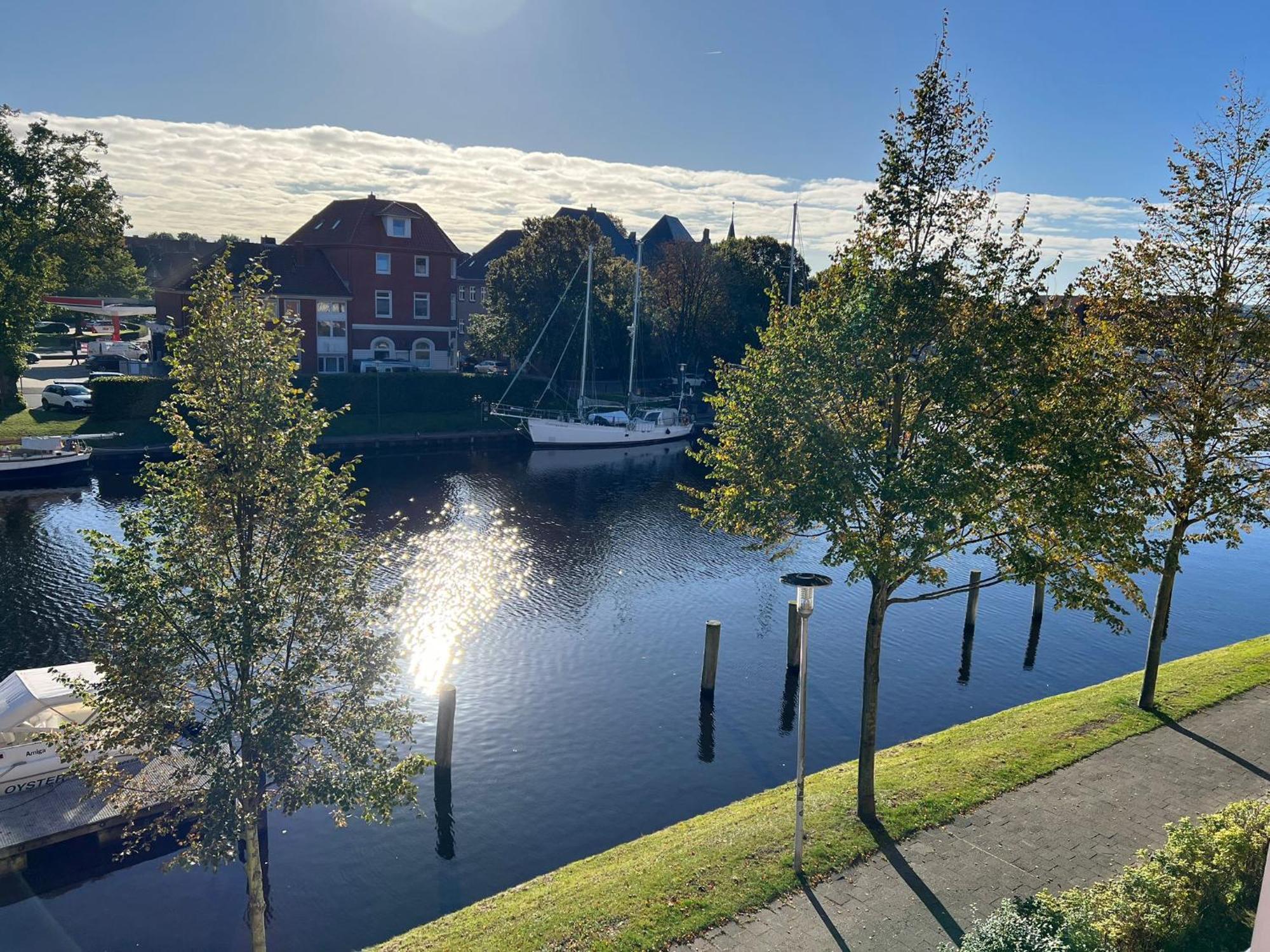 Gemuetliches Studio Im Stadtkern Mit Kanalblick Emden Exterior photo